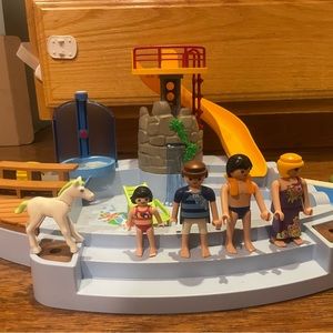 Play Mobil: incomplete set